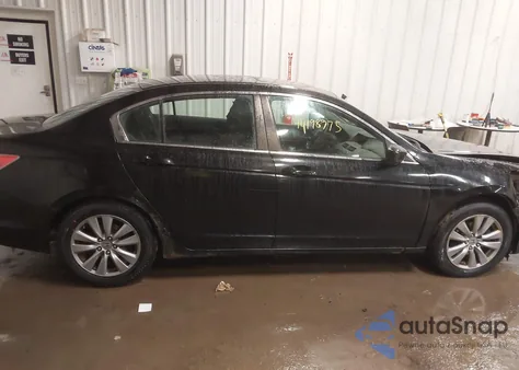 2011 Honda Accord 2.4 Ex из США, поврежденный, VIN 1HGCP2E70BA150974